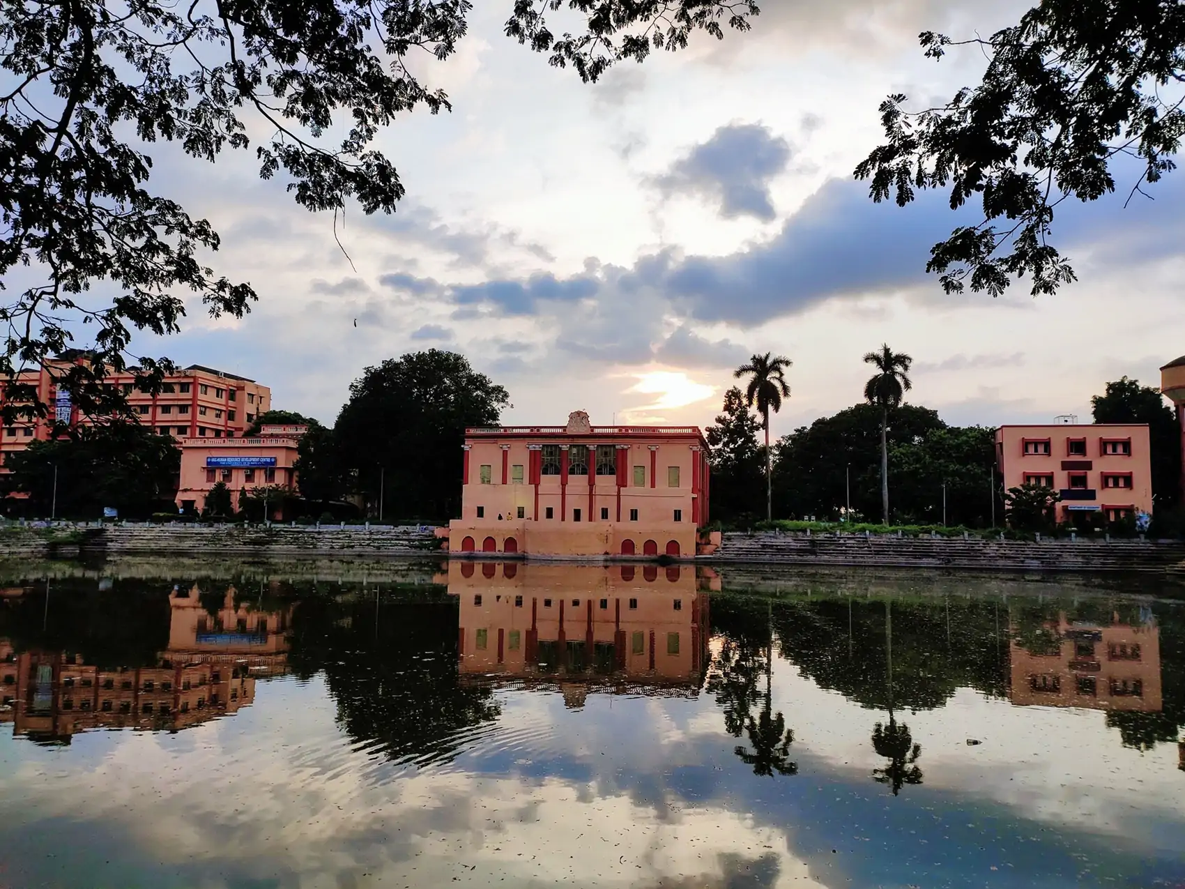 চলার পথের একটু আলো, এক টুকরো স্মৃতি